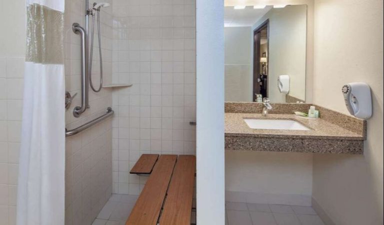 AmericInn by Wyndham Northfield