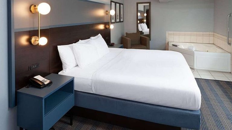 AmericInn by Wyndham Peoria