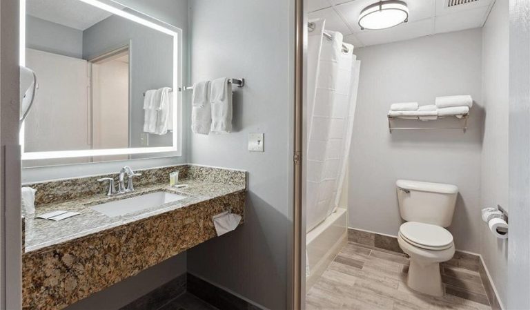 AmericInn by Wyndham Wisconsin Dells