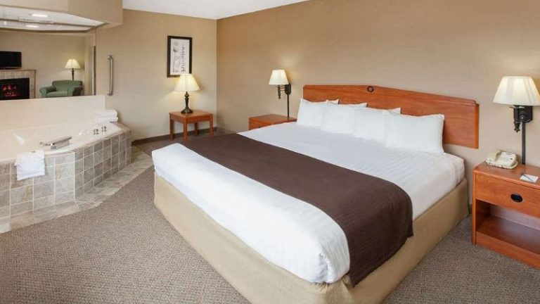 AmericInn by Wyndham Greenville