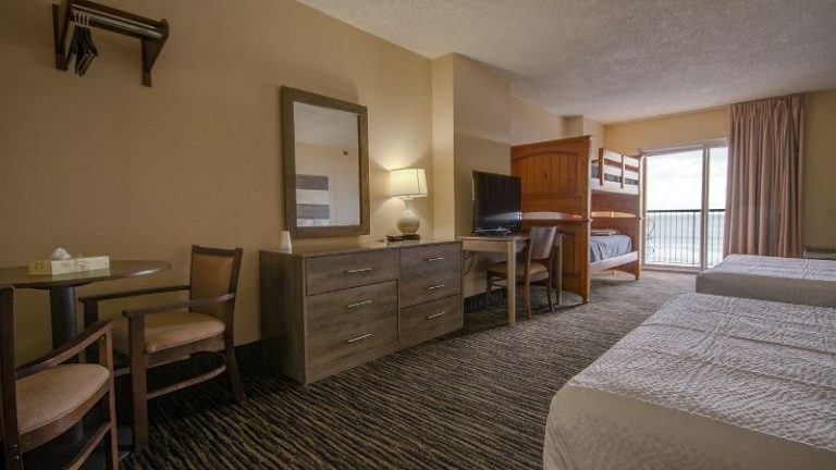 Americana Motor Inn on Boardwalk