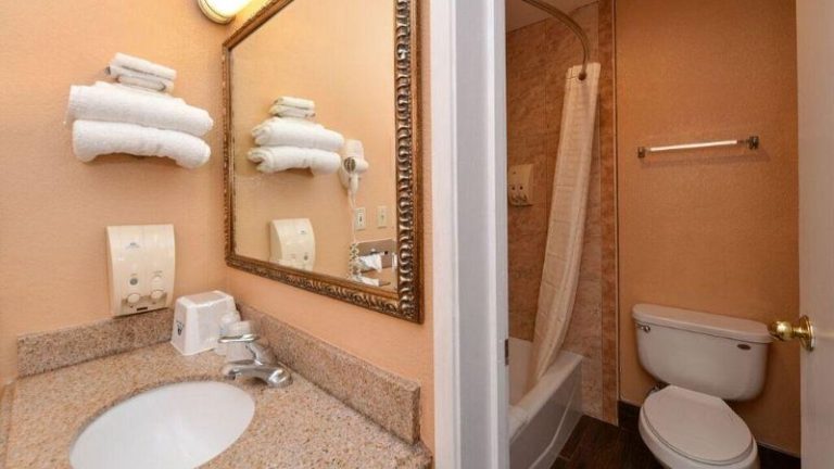 Americas Best Value Inn & Suites Bakersfield E