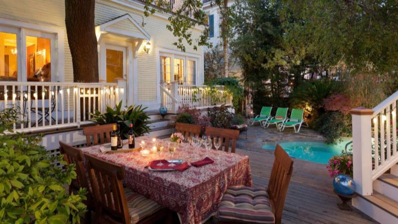 Azalea Inn & Villas, room with private jacuzzi, photo 8