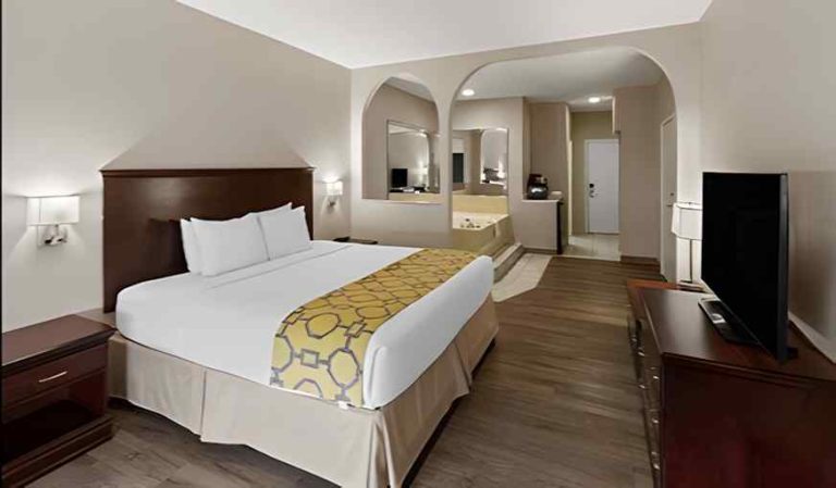 Baymont by Wyndham Houston Brookhollow