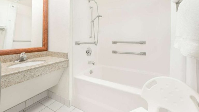 Baymont by Wyndham Springfield South Hwy 65