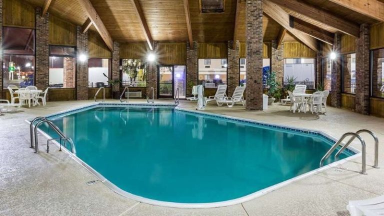 Baymont by Wyndham Louisville South I 65