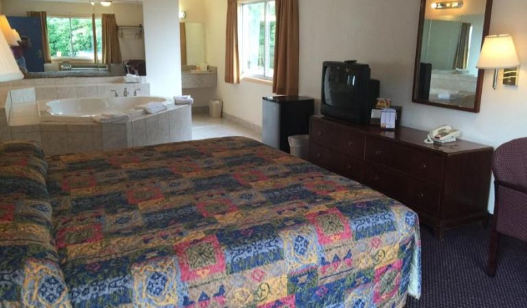 Belmont Inn and Suites