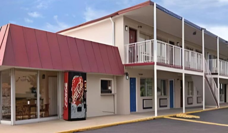 Belmont Inn and Suites