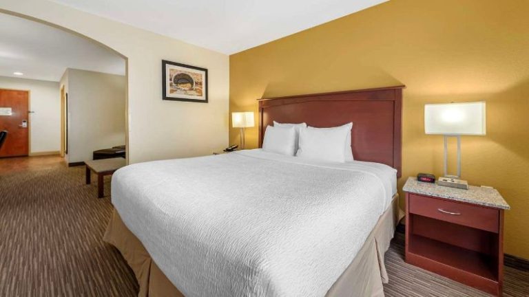 Best Western Executive Inn & Suites