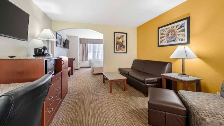 Best Western Executive Inn & Suites