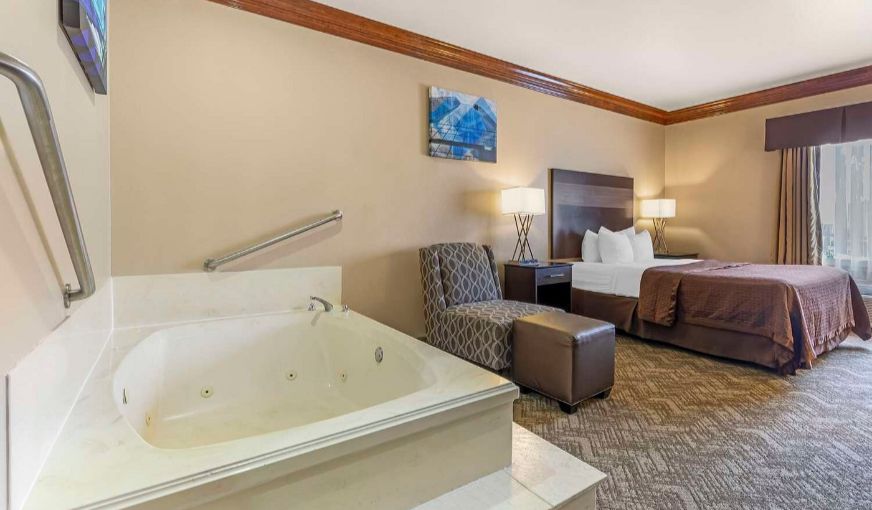 Best Western Fort Worth Inn & Suites