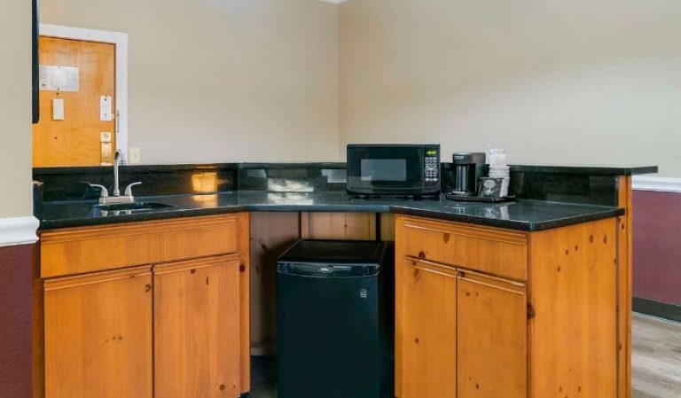 Best Western Greenfield Inn