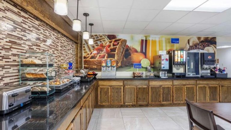 Best Western Inn At Blakeslee-Pocono