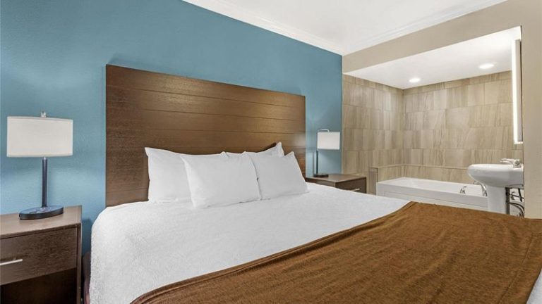 Best Western InnSuites Tucson Foothills Hotel & Suites
