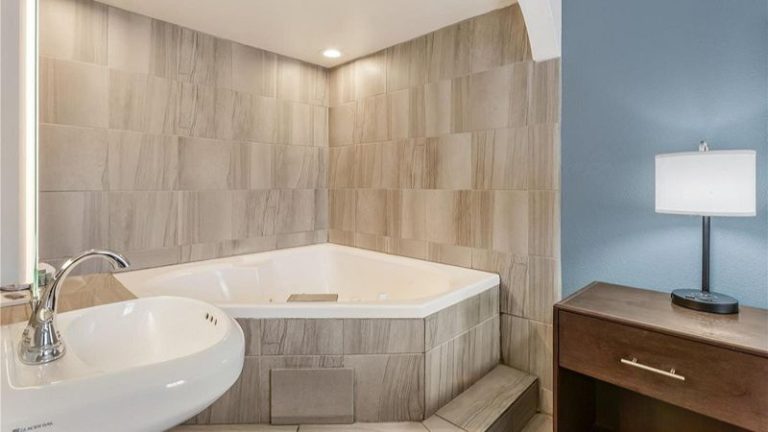 Best Western InnSuites Tucson Foothills Hotel & Suites