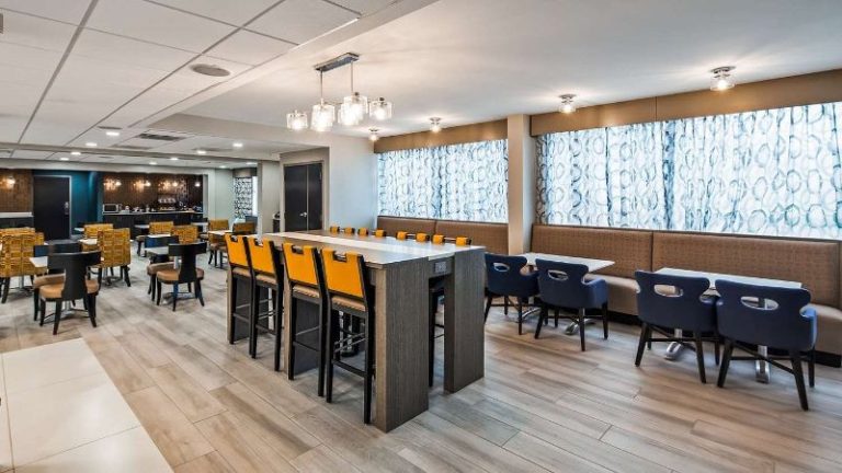 Best Western Plus Bloomington East Hotel