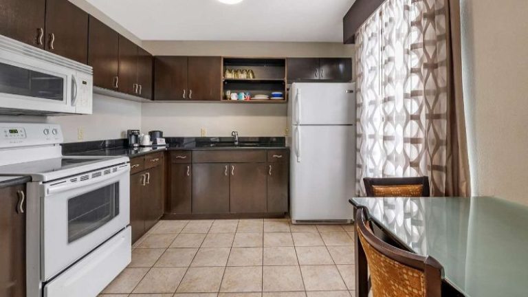 Best Western Plus Bradenton Gateway Hotel