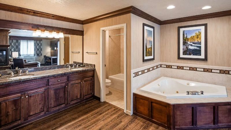 Best Western Plus Flathead Lake Inn And Suites