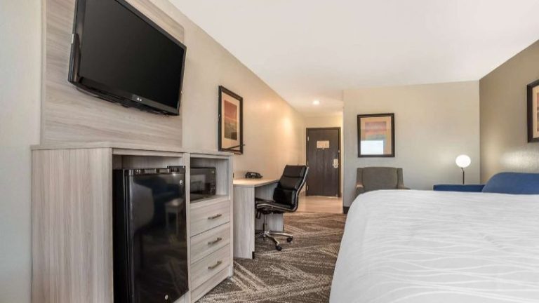 Best Western Plus Jackson Downtown-Coliseum
