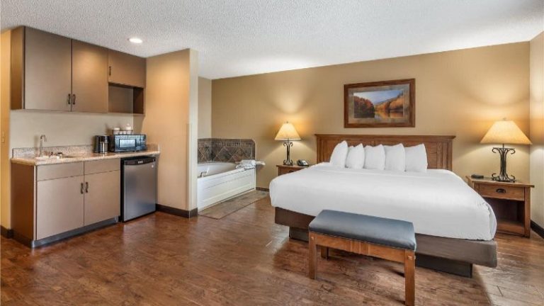 Best Western Plus Kelly Inn & Suites