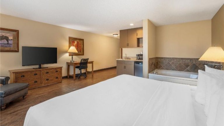 Best Western Plus Kelly Inn & Suites