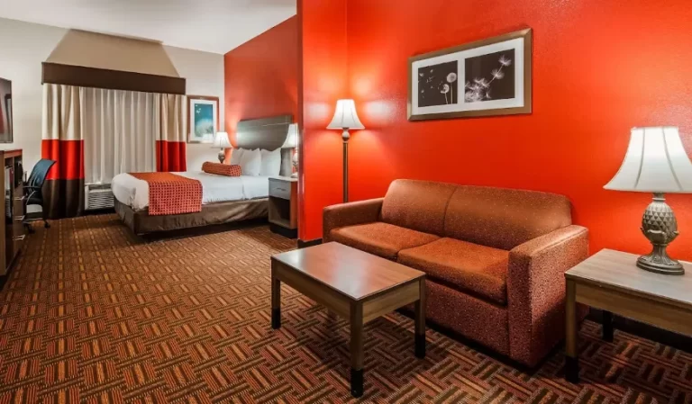 Best Western Plus Memorial Inn