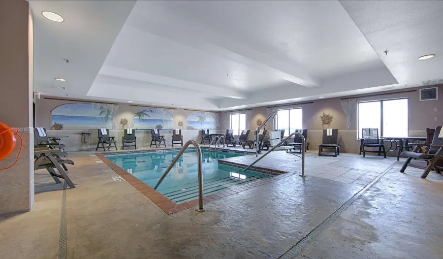 Best Western PLUS Memorial Inn, room with private jacuzzi, photo 6