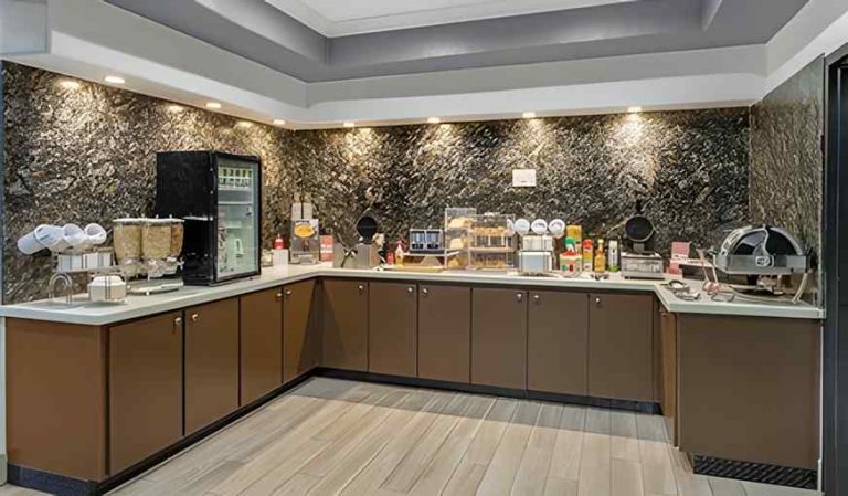 Best Western Plus North Houston Inn & Suites