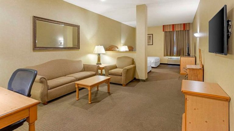 Best Western Plus Revere Inn & Suites, Paradise