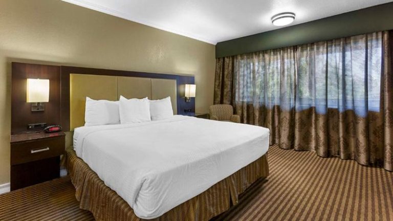 Royal Sun Hotel & Suites