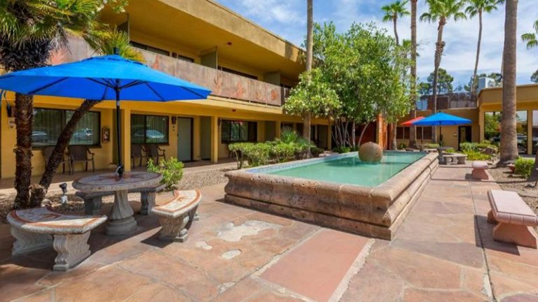 Royal Sun Hotel & Suites