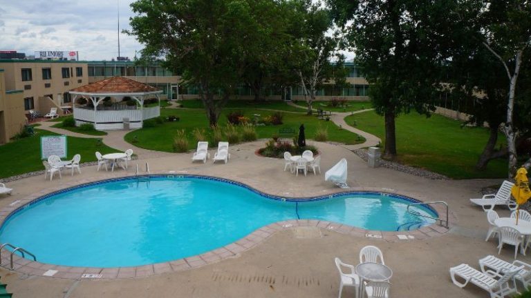 Biltmore Hotel & Suites