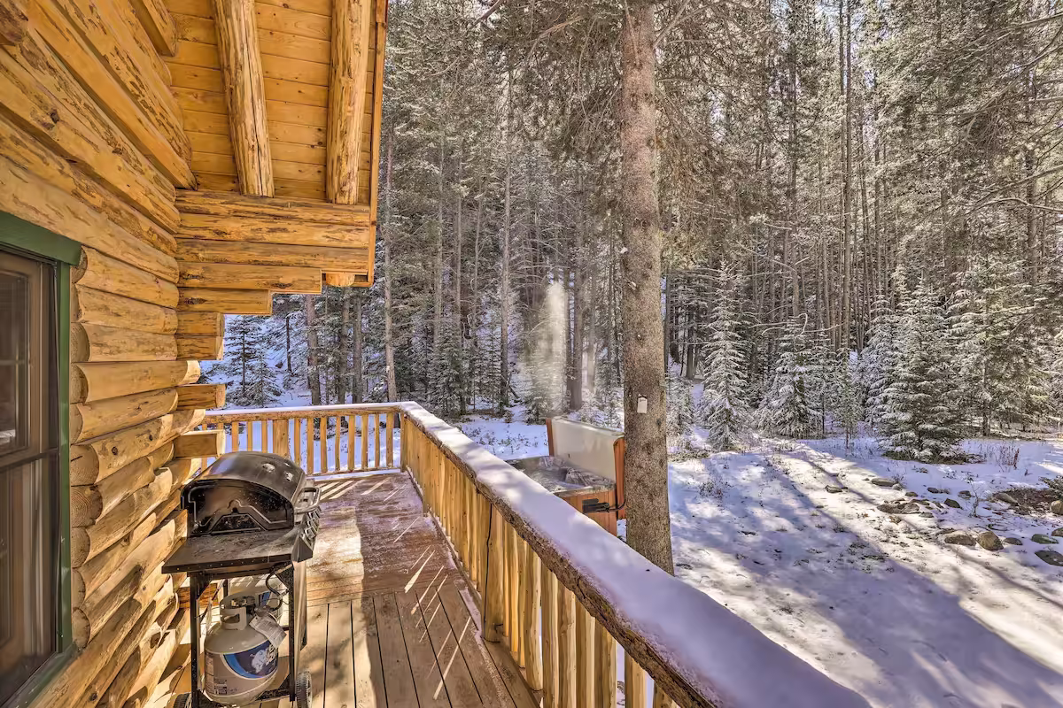 Breckenridge Cabin, cabin with a private hot tub, photo 8