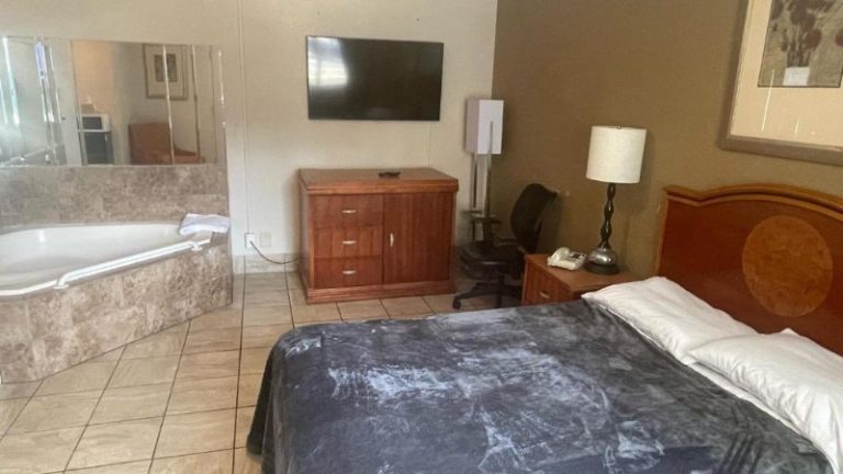 Budgetel Louisville