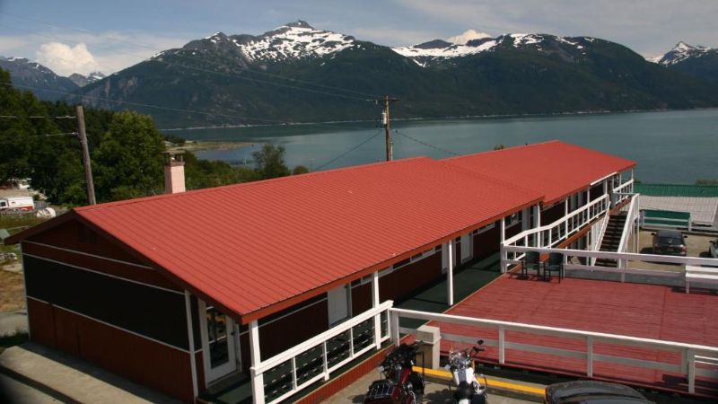 Captain’s Choice Motel, room with private jacuzzi, photo 7