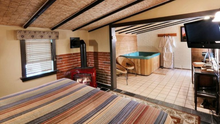 Cardinal’s Roost Bed and Breakfast