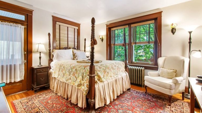 Cardinal’s Roost Bed and Breakfast