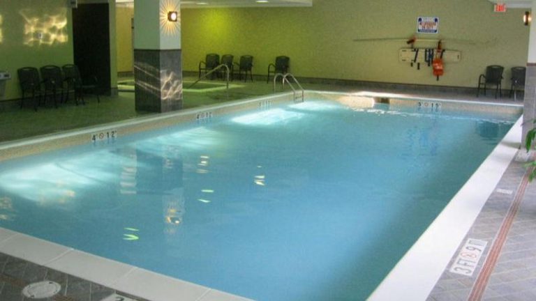 Causeway Bay Lansing Hotel