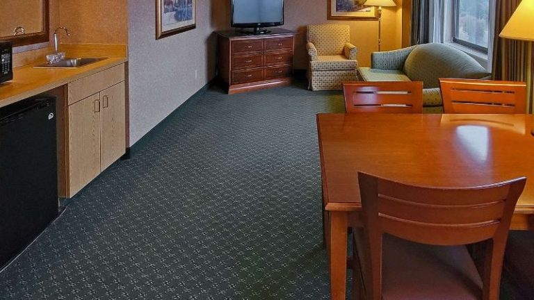 Radisson Hotel Cedar Rapids