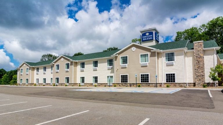 Cobblestone Hotel & Suites – Harborcreek