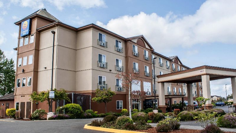Comfort Inn Federal Way, room with private jacuzzi, photo 8