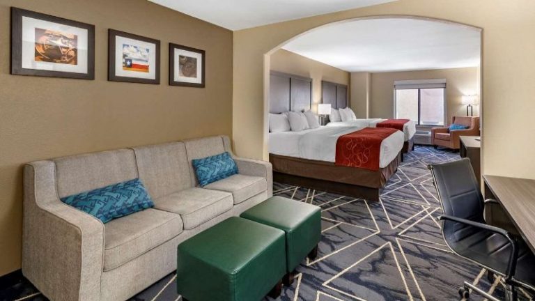 Comfort Inn & Suites