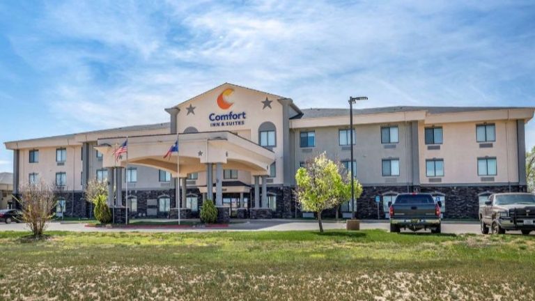 Comfort Inn & Suites