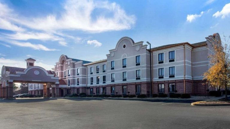 Comfort Inn & Suites Airport – American Way Memphis