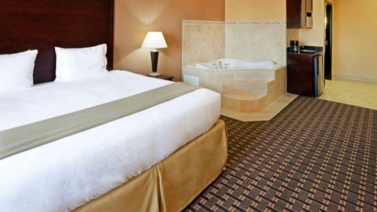 Comfort Inn & Suites Dallas Medical-Market Center