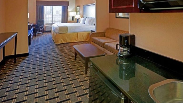 Comfort Inn & Suites Dallas Medical-Market Center