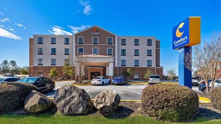 Comfort Inn & Suites Near Fort Gordon