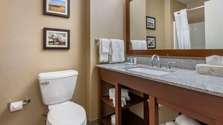 Comfort Inn & Suites Northern Kentucky