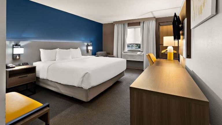 Comfort Inn & Suites