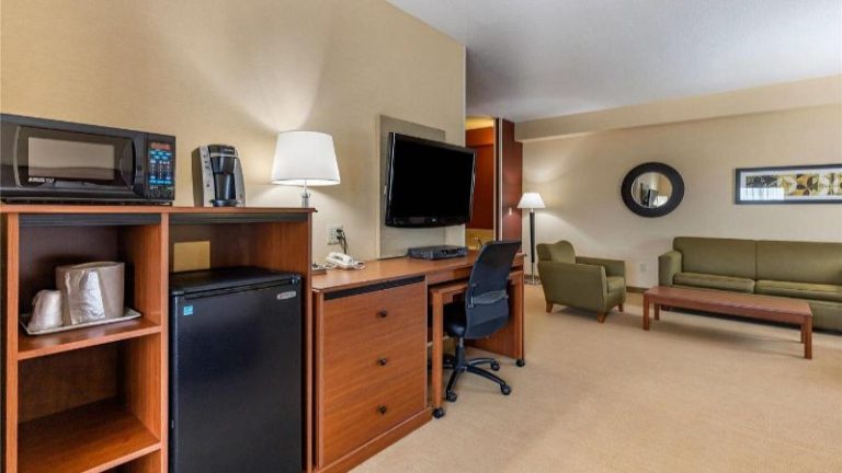 Comfort Inn & Suites Gateway to Glacier National Park